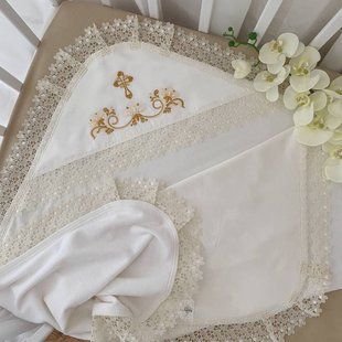 Крижма Ажурні квіти подвійна з вишивкою Молочний/золото Велюр, кулір 85*100 см КР БИР2 фото